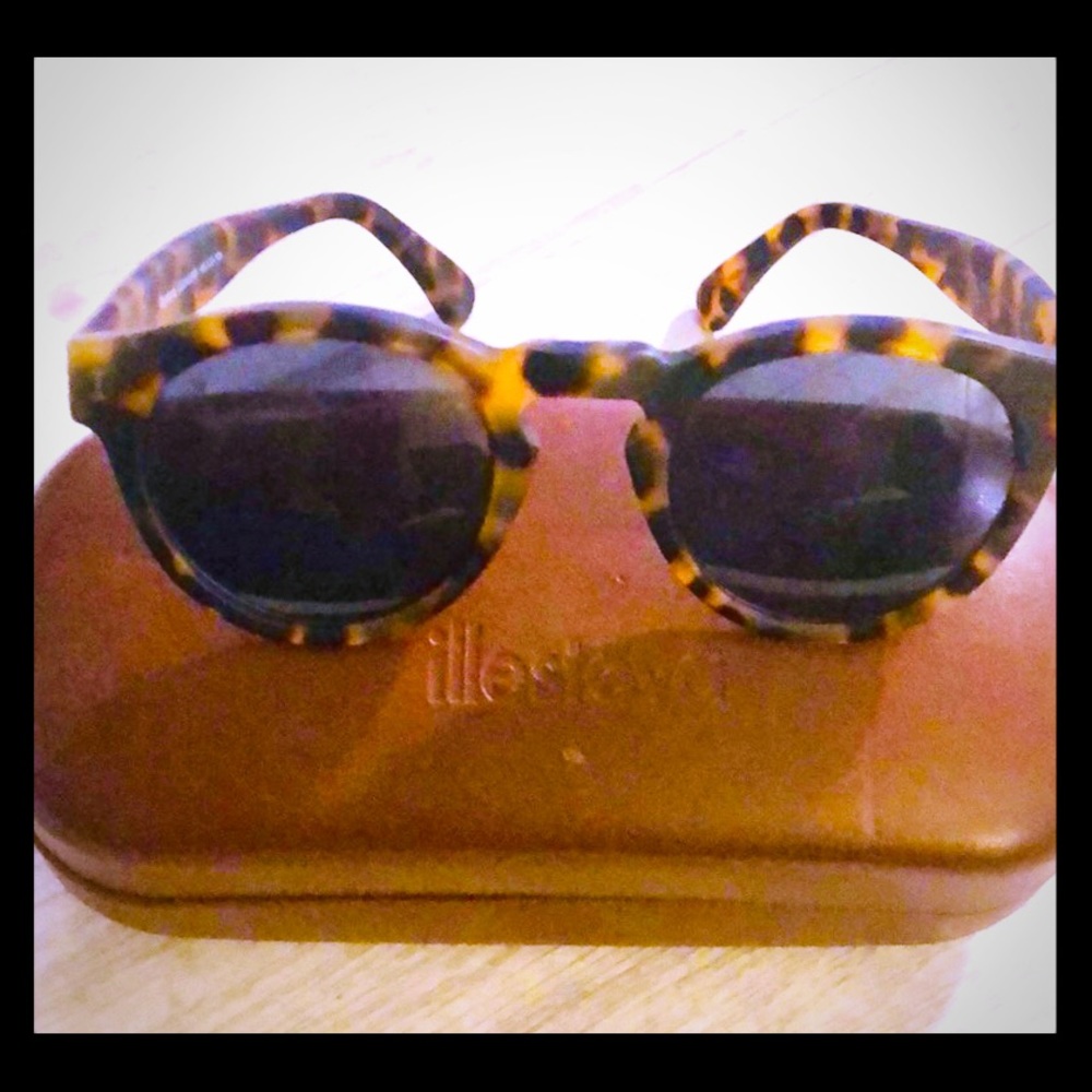 Illesteva tortoise shell "Leonard" sunglasses